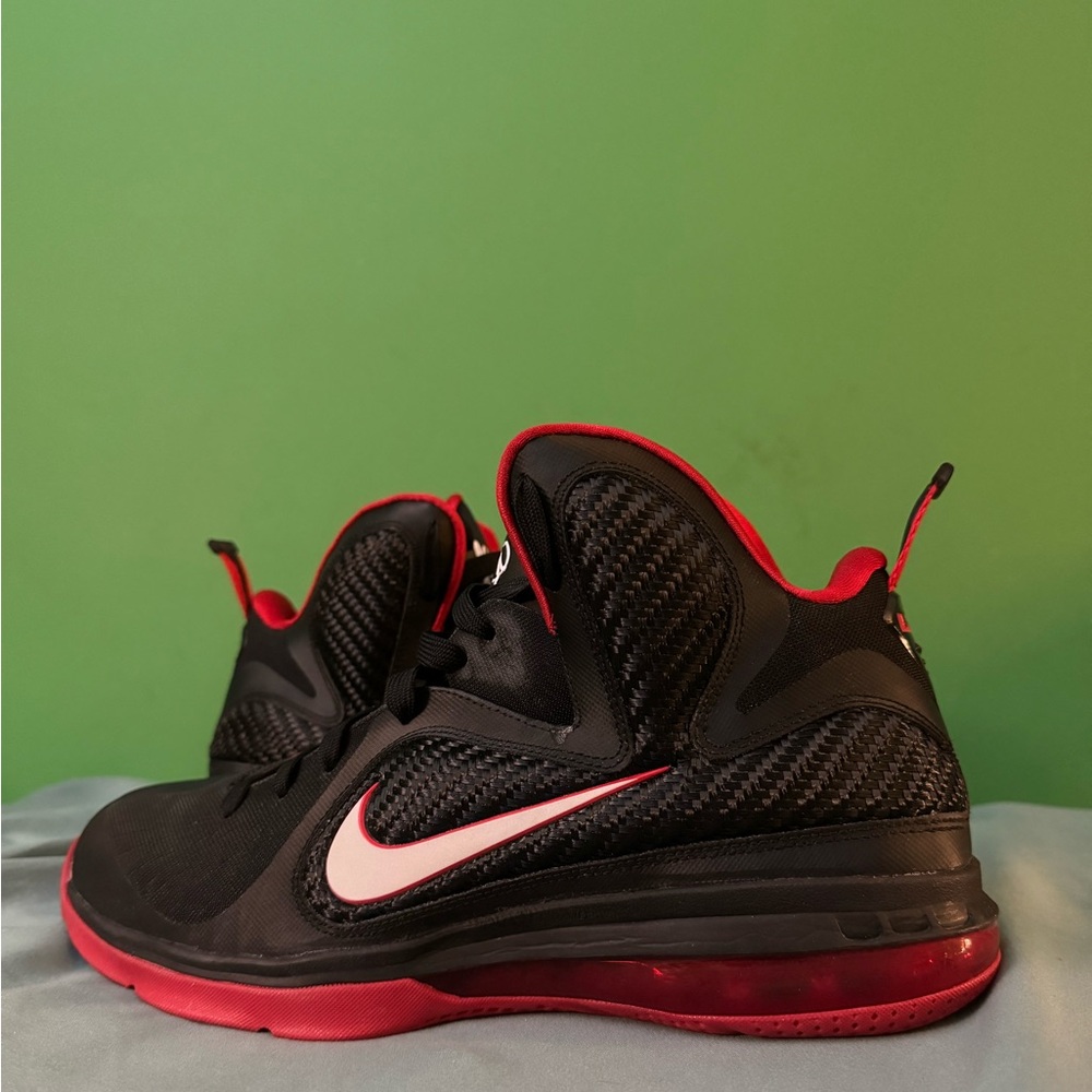 Nike Lebron 9 Away Size 11